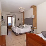 Hotel Arion