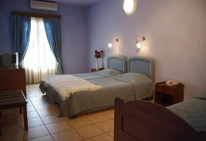 αρίων Ξενοδοχείο 3*